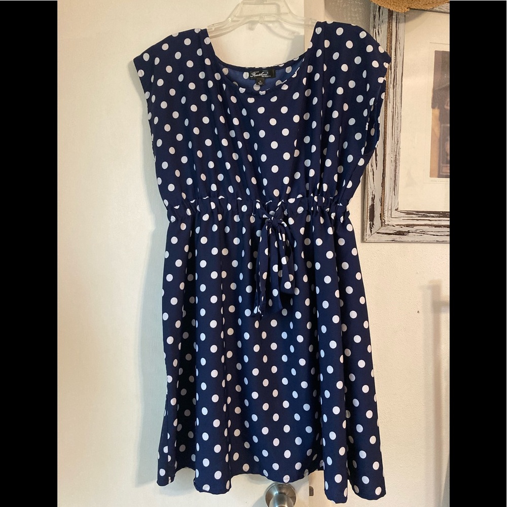 Maternity Feathers Poka Dot Dress Sz XL